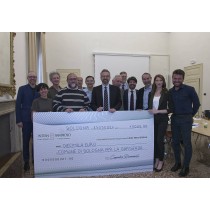 La Risanamento dona 10.000 euro per il restauro della Garisenda